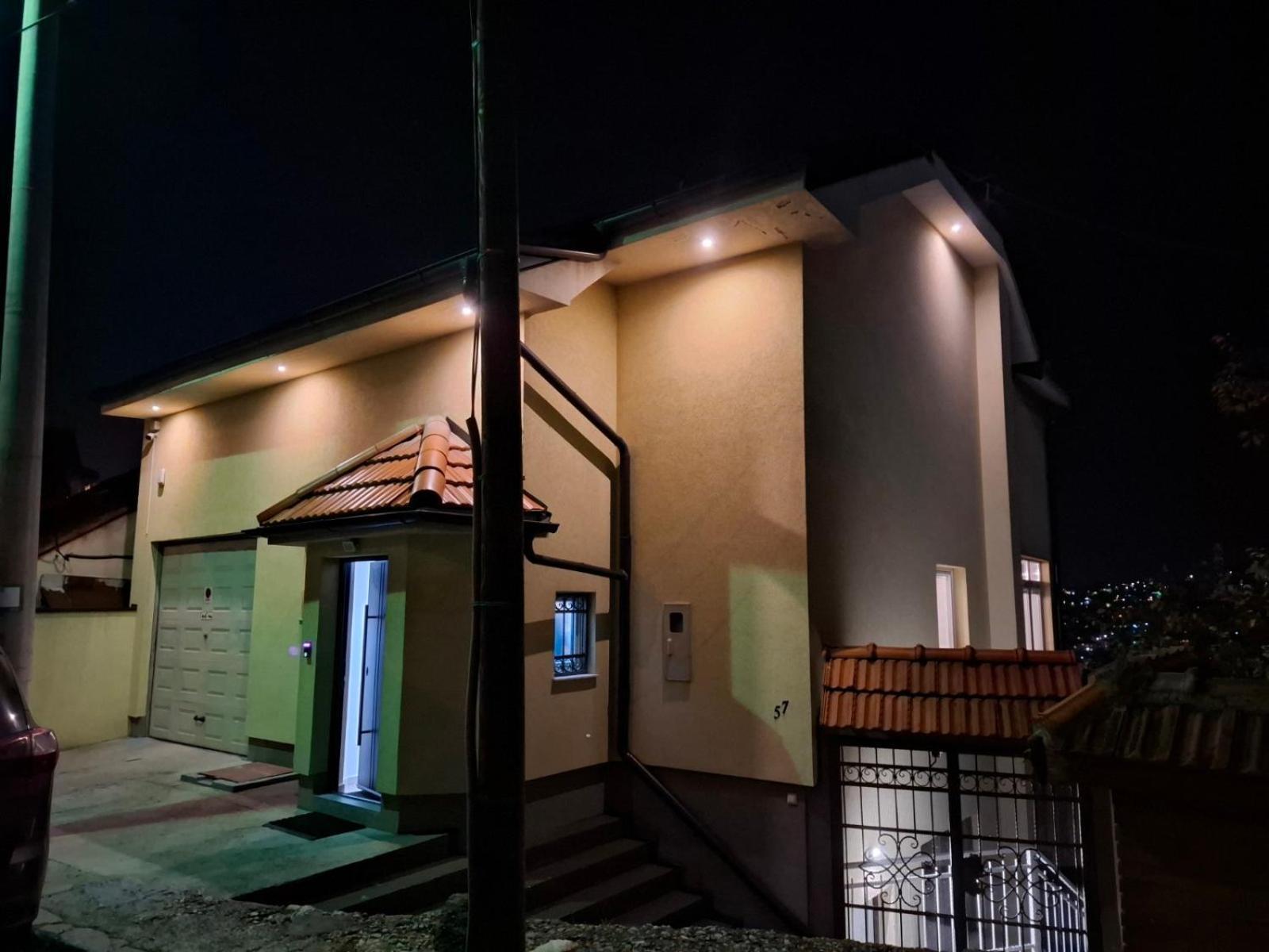Address Apartment Сараево Екстериор снимка